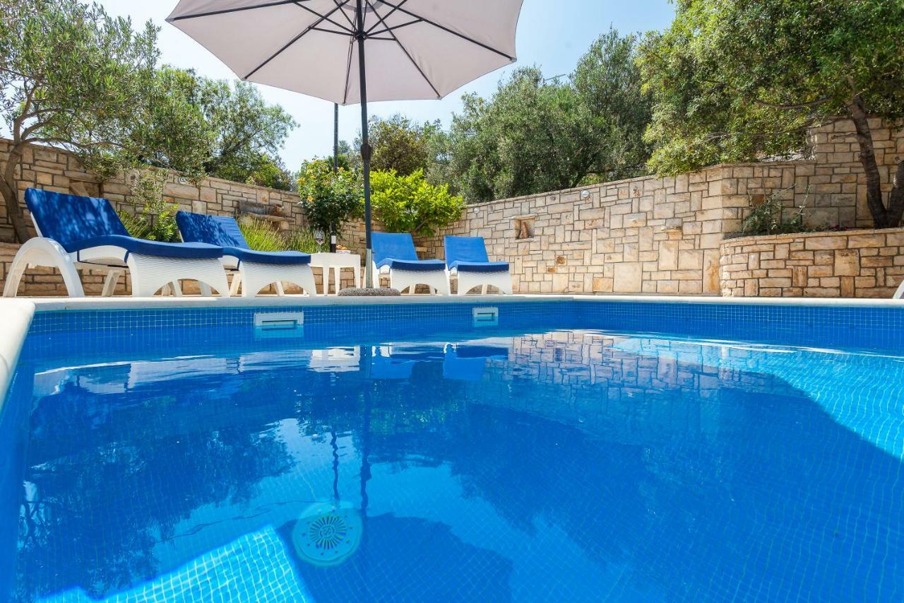 Villa Matic ヴェラ・ルカ エクステリア 写真