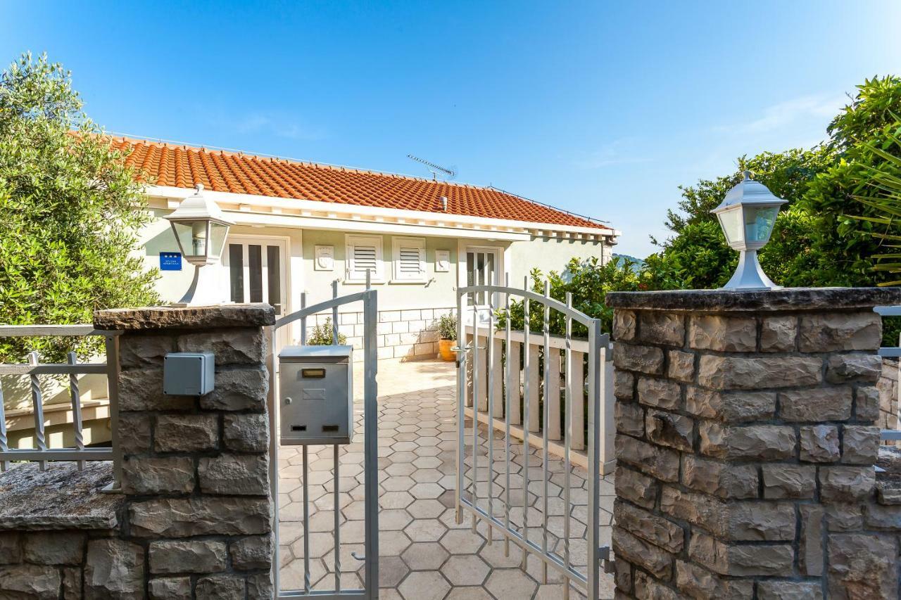 Villa Matic ヴェラ・ルカ エクステリア 写真