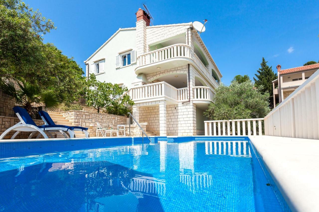 Villa Matic ヴェラ・ルカ エクステリア 写真