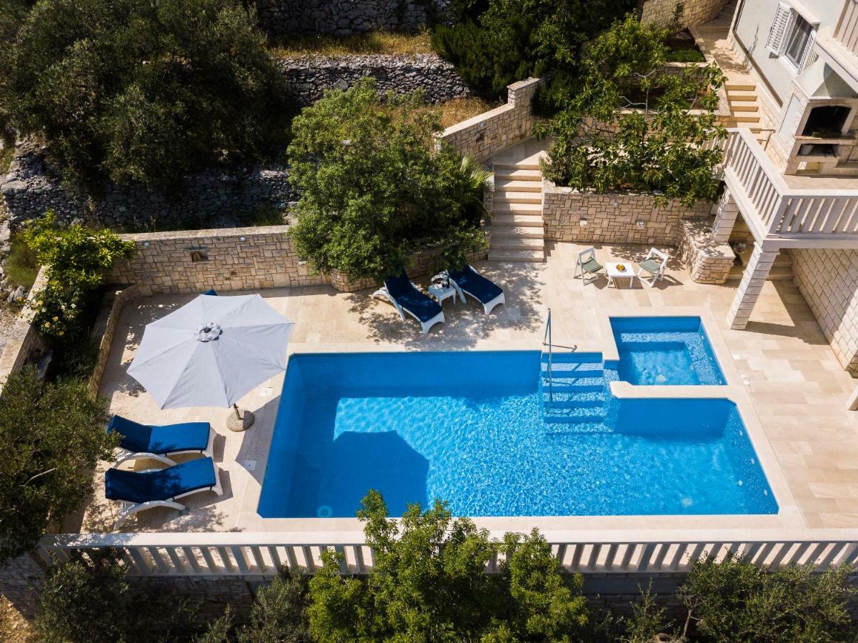 Villa Matic ヴェラ・ルカ エクステリア 写真