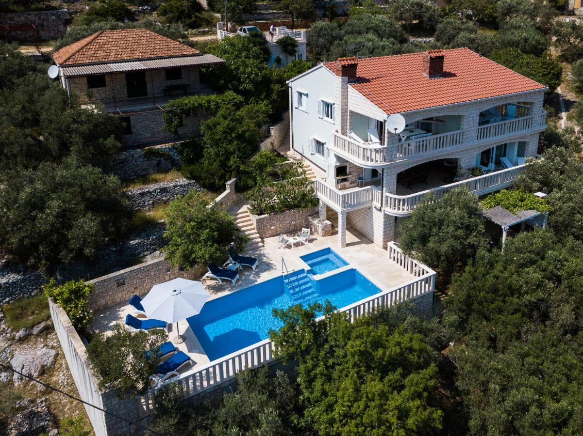 Villa Matic ヴェラ・ルカ エクステリア 写真