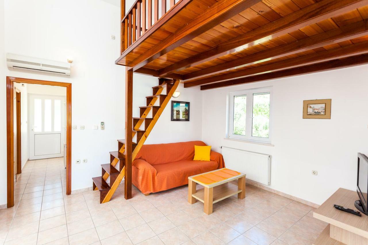 Villa Matic ヴェラ・ルカ エクステリア 写真
